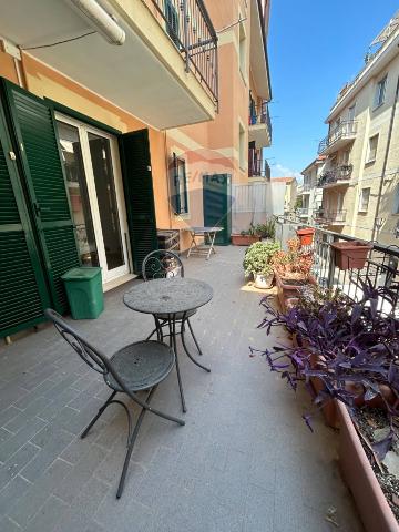 Zweizimmerwohnung in Via dei Mille 135, Albenga - Foto 1