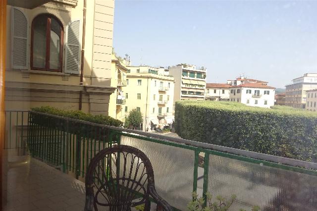 Apartament in Piazza Guido Monaco, Arezzo - Photo 1