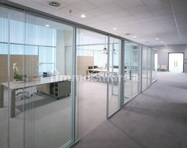 Shared office in {3}, - Photo 1