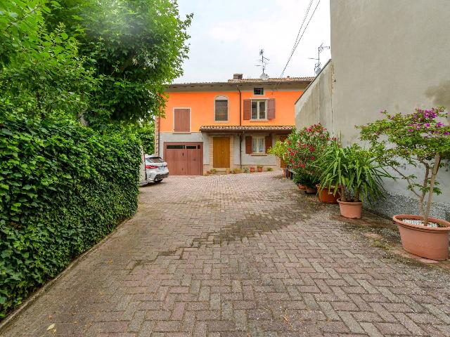 Detached house in Via Larga, Scandiano - Photo 1