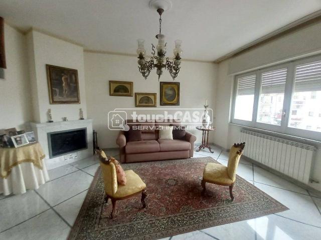 4-room flat in Via Publio Ovidio Nasone, Aversa - Photo 1