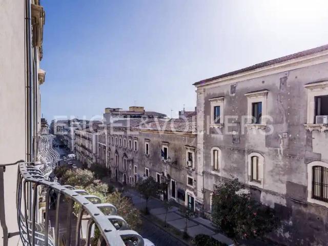 Apartament in Via Antonino di Sangiuliano 262, Catania - Photo 1