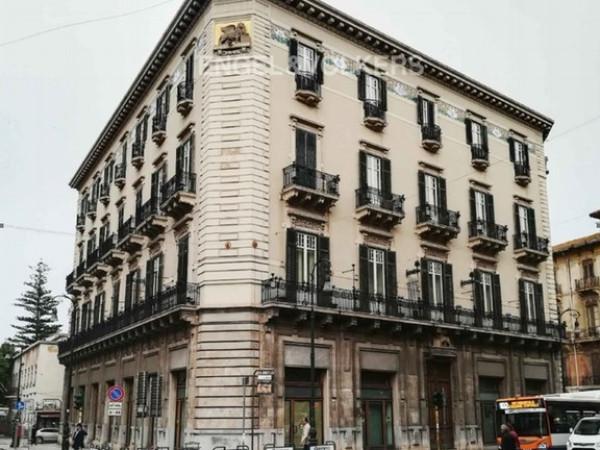 Stabile - Palazzo in , Palermo, {3} - Foto 1