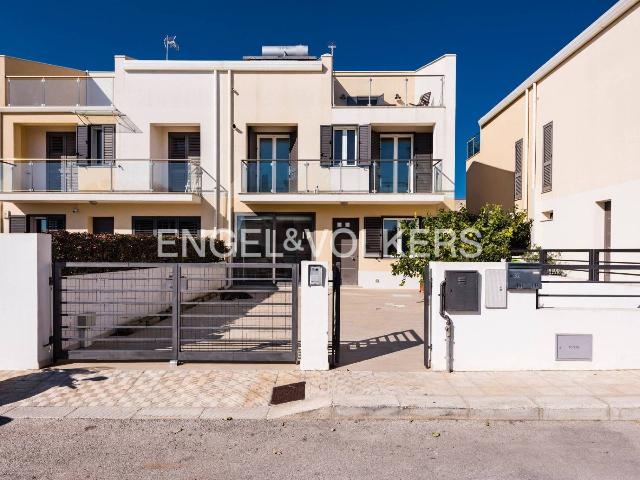 Detached house in Via Emanuela Loi 28, Avola - Photo 1