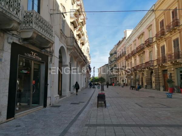 Negozio in Via Giacomo Medici 43, Milazzo, {3} - Foto 1