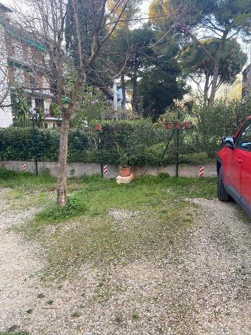 Car parking slot in Via Kassel, Firenze - Photo 1