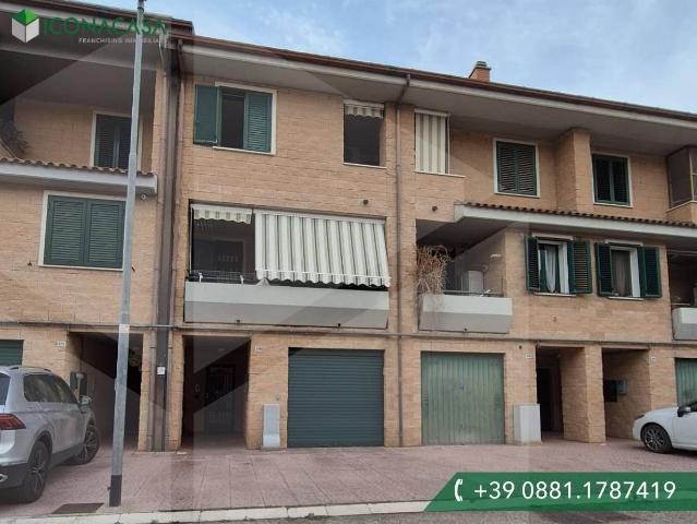 Terraced house in Viale Ignazio d'Addedda, Foggia - Photo 1