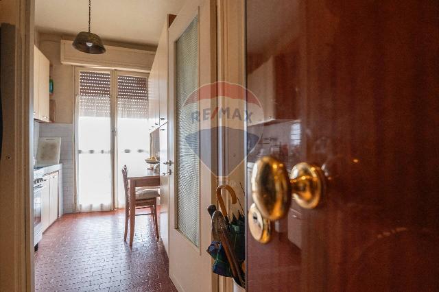 4-room flat in {3}, Piazza Manzoni 4 - Photo 1