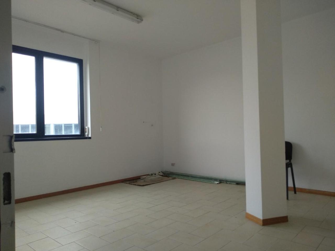 Ufficio in Palmiro Togliatti, Vinci, {3} - Foto 2