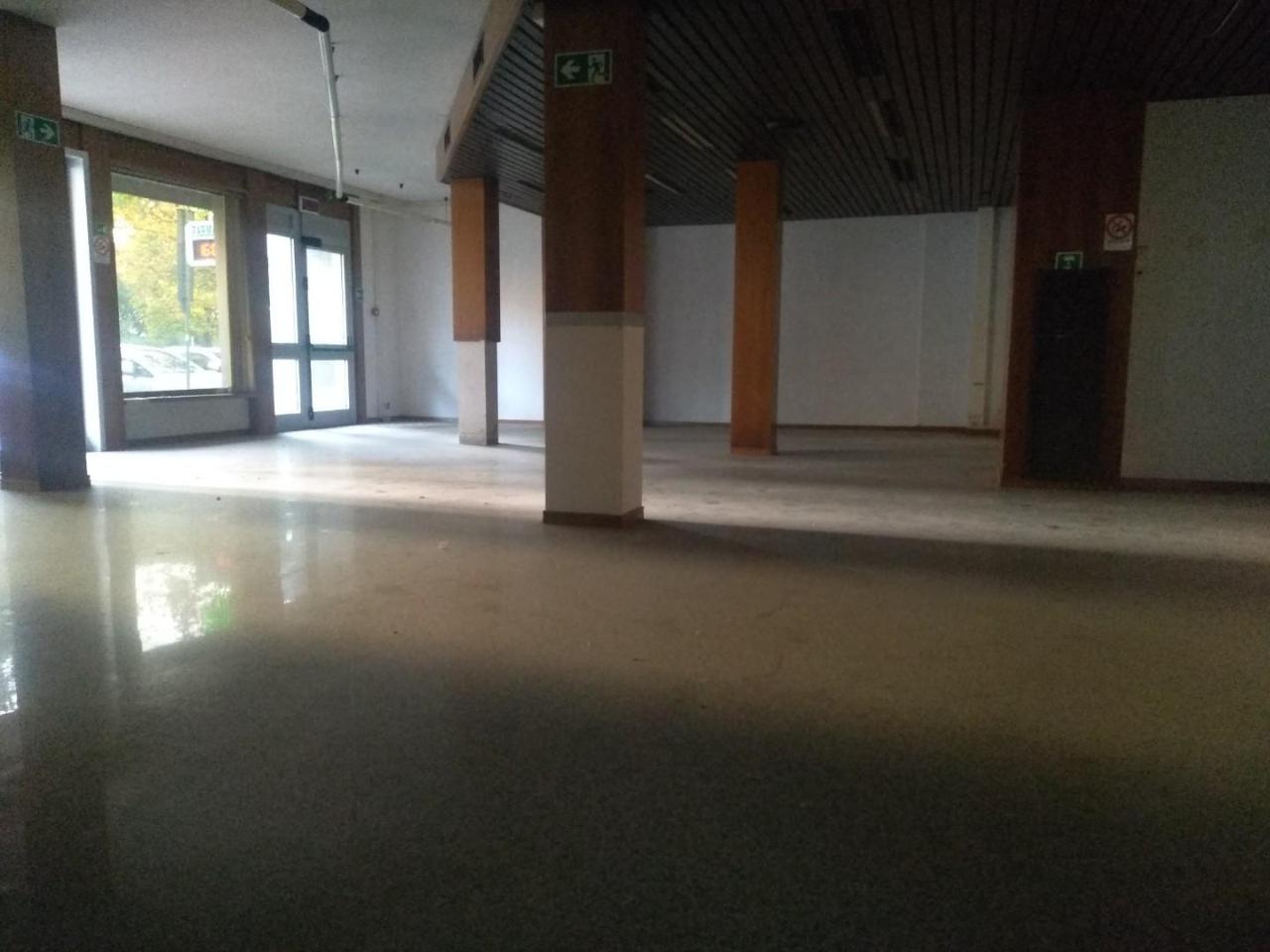Locale commerciale in Palmiro Togliatti 50059, Vinci, {3} - Foto 1