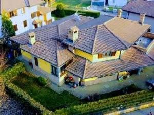 Villa in vendita a Fiorano Al Serio