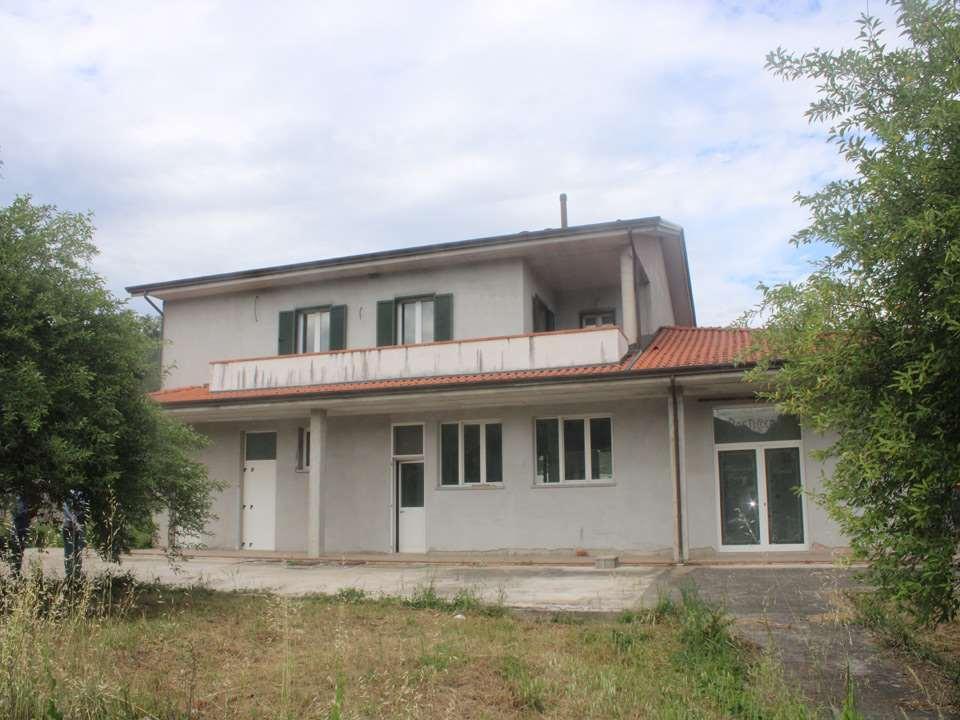 Capannone in Pontremoli, Pontremoli, {3} - Foto 2