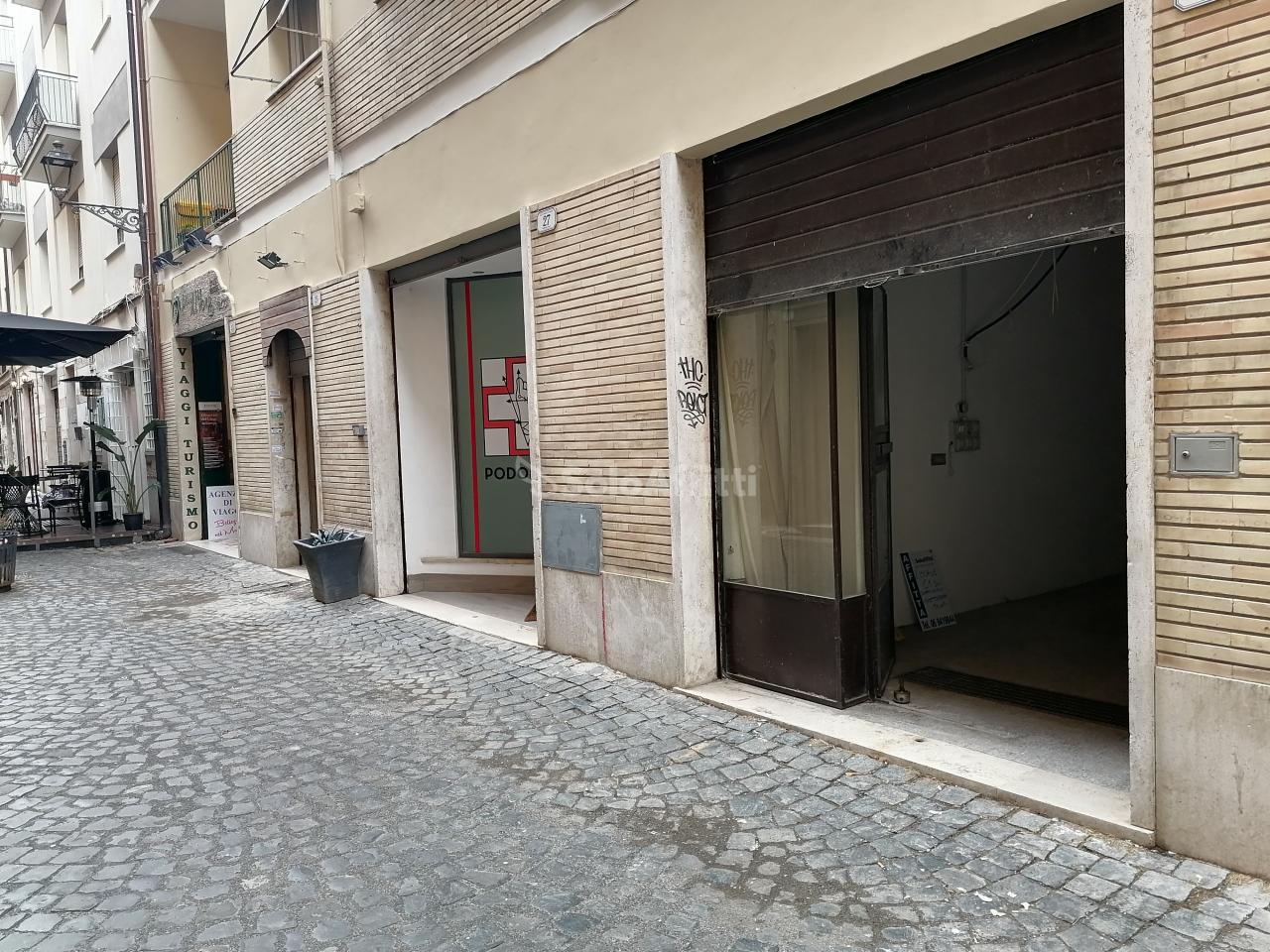 Negozio in Via Remigio Farnetti, Frascati, {3} - Foto 1