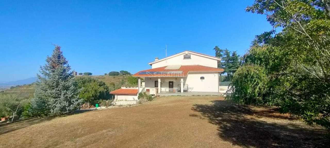 Villa in affitto a Montecompatri