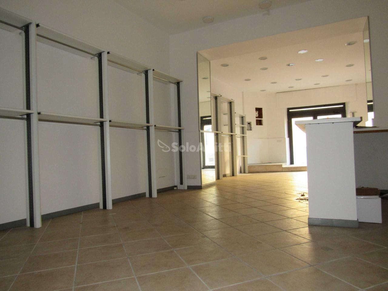 Negozio in Via Manara 22, Frascati, {3} - Foto 2