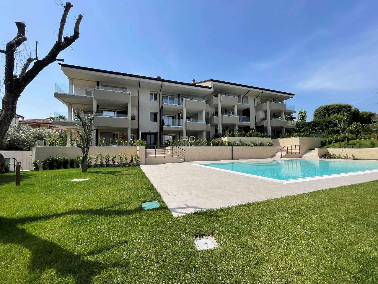 Appartamento in vendita a Desenzano Del Garda