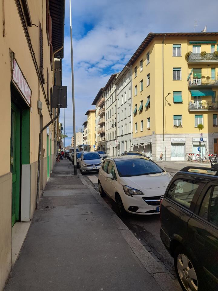 Negozio in Via Baracca, Firenze - Foto 1