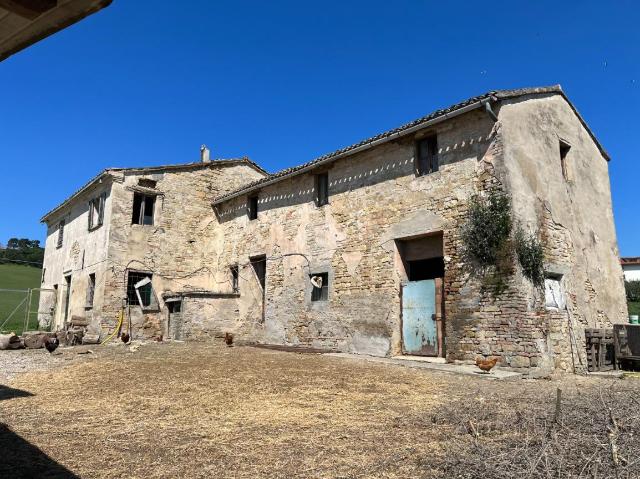 Casa indipendente in Str. Candelara, Pesaro - Foto 1