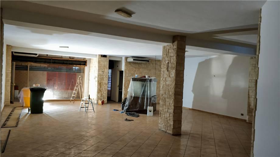 Negozio in Via Provinciale 23, Castelli Calepio, {3} - Foto 2