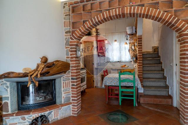 Casa indipendente in Via di Balbano 1787, Lucca - Foto 1