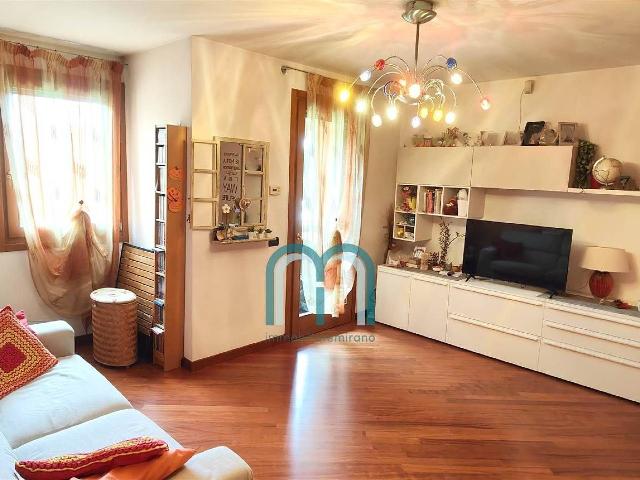 Apartament in {3}, Via Lago di Santa Croce  1 - Photo 1