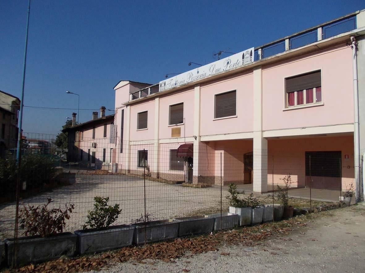 Palazzina commerciale in Via Padana Superiore 5, Mazzano, {3} - Foto 1