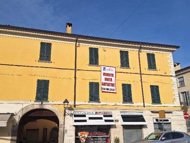 Commercial building in {3}, Piazza Martiri della Libertà 4a - Photo 1