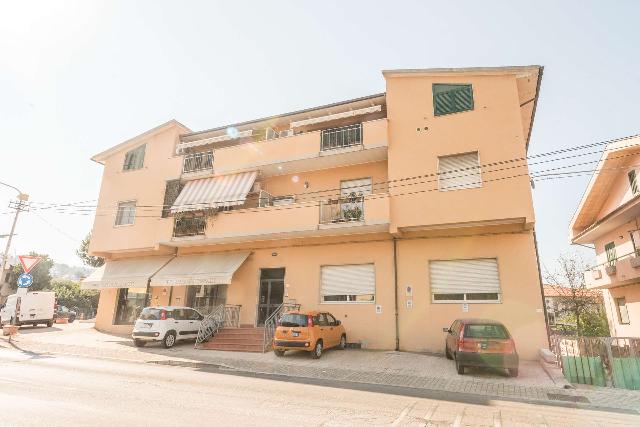 Vierzimmerwohnung in Via Alcide De Gasperi 24, Montesilvano - Foto 1