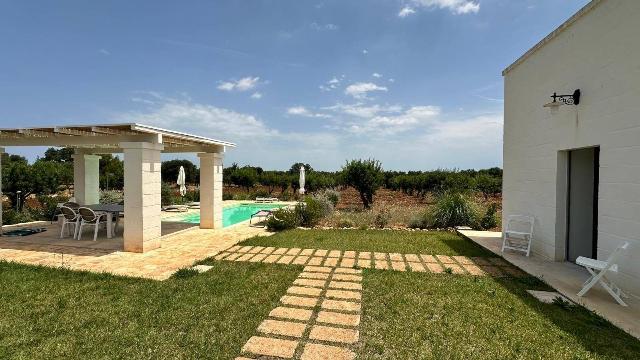 Mansion in Contrada Guappi Falghero, Ostuni - Photo 1