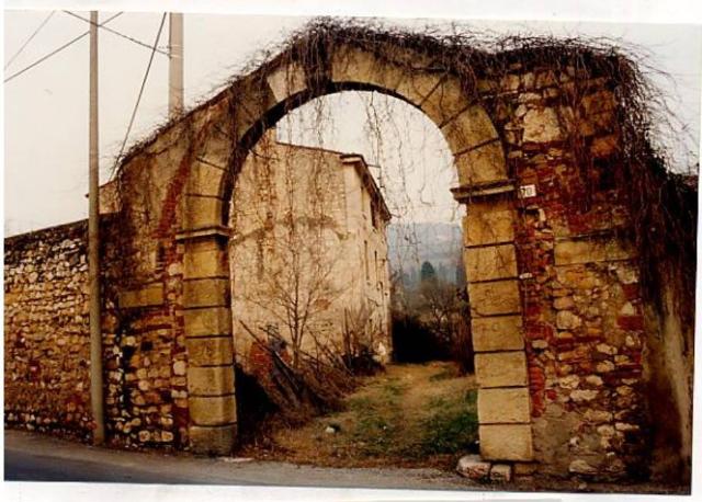 Country house or cottage in Via Olivè, Verona - Photo 1