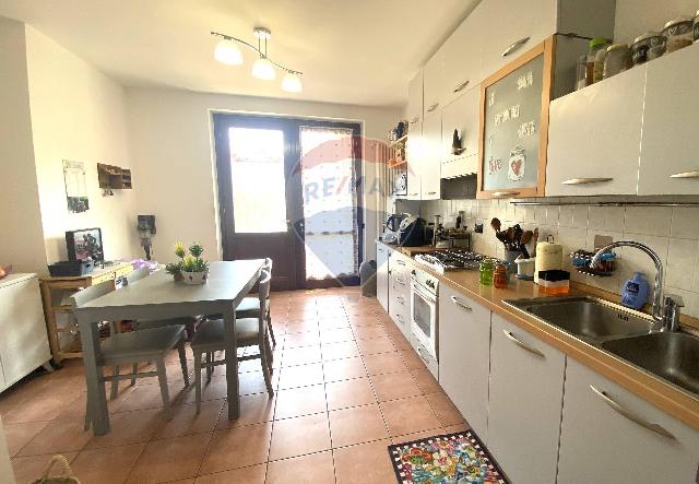 Bilocale in Via Privata dei Pini 23, Calco - Foto 1