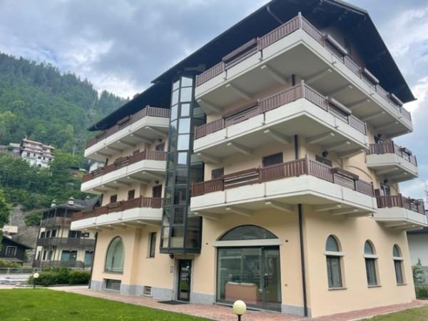 Negozio in Corso Roma 135, Aprica, {3} - Foto 1