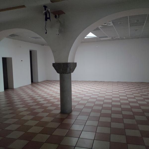 Negozio in Via Vittorio Veneto, Udine, {3} - Foto 1