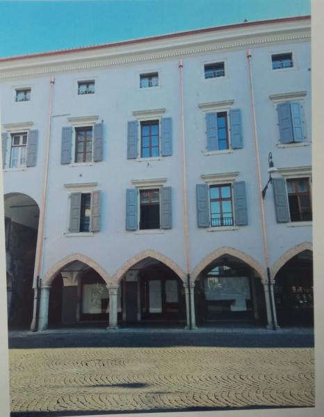 Negozio in Via Vittorio Veneto, Udine, {3} - Foto 1