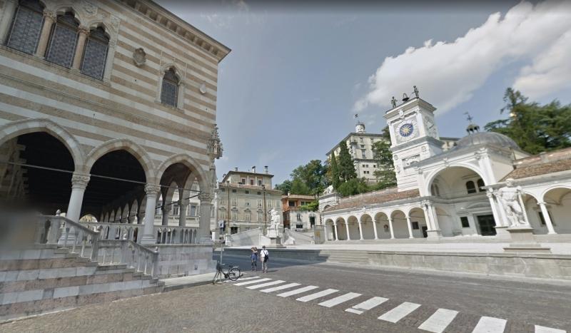 Negozio in Piazza Libertà, Udine, {3} - Foto 1