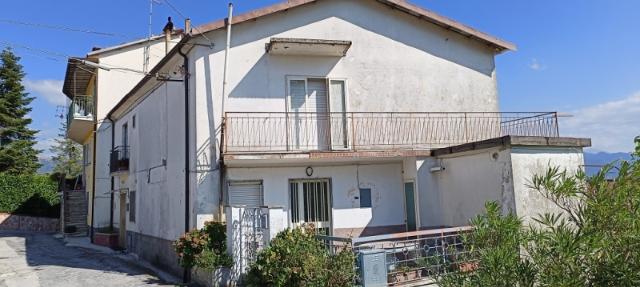 Detached house in Via Corrado, Isernia - Photo 1