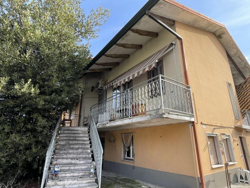 Villa in vendita a Roccabianca