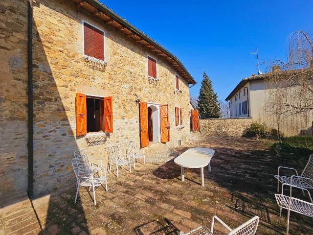 Country house or cottage in Strada Malcantone 24, Traversetolo - Photo 1