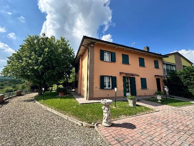 Mansion in Via Maria Lunga, Medesano - Photo 1