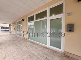 Ufficio in Viale Pietro Ceccato 37, Montecchio Maggiore, {3} - Foto 1
