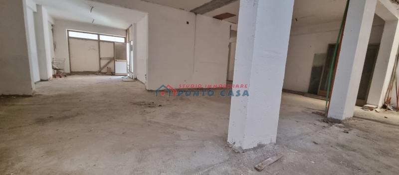 Negozio in Via Vespri, Trapani, {3} - Foto 1