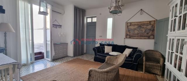 2-room flat in Corso Italia, Trapani - Photo 1