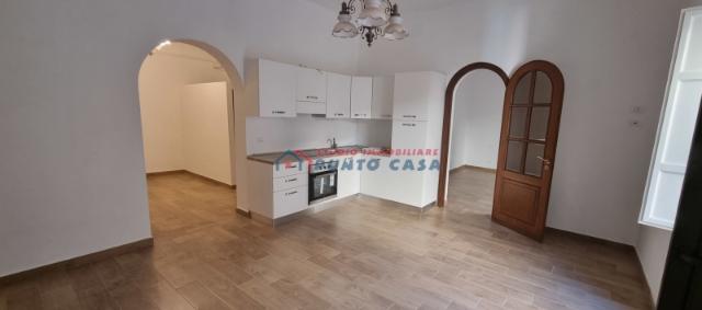 2-room flat in Via Garibaldi, Trapani - Photo 1