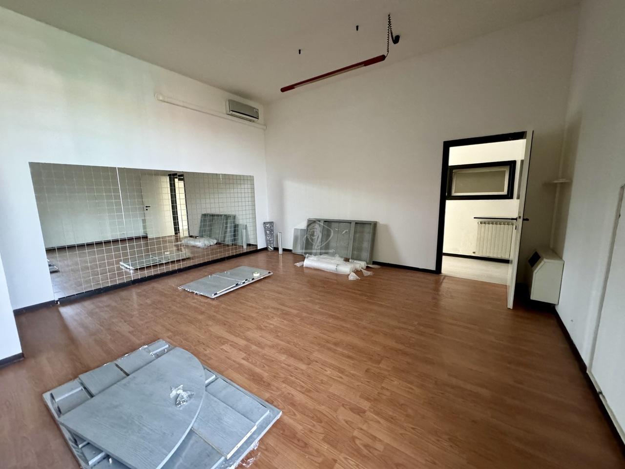 Negozio in , Suzzara, {3} - Foto 2