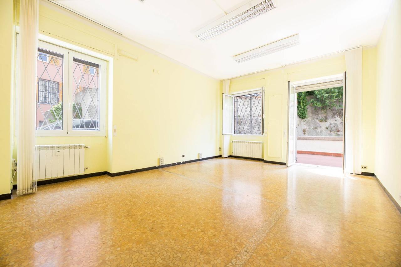 Ufficio in Via alla Porta degli Archi, Genova, {3} - Foto 2