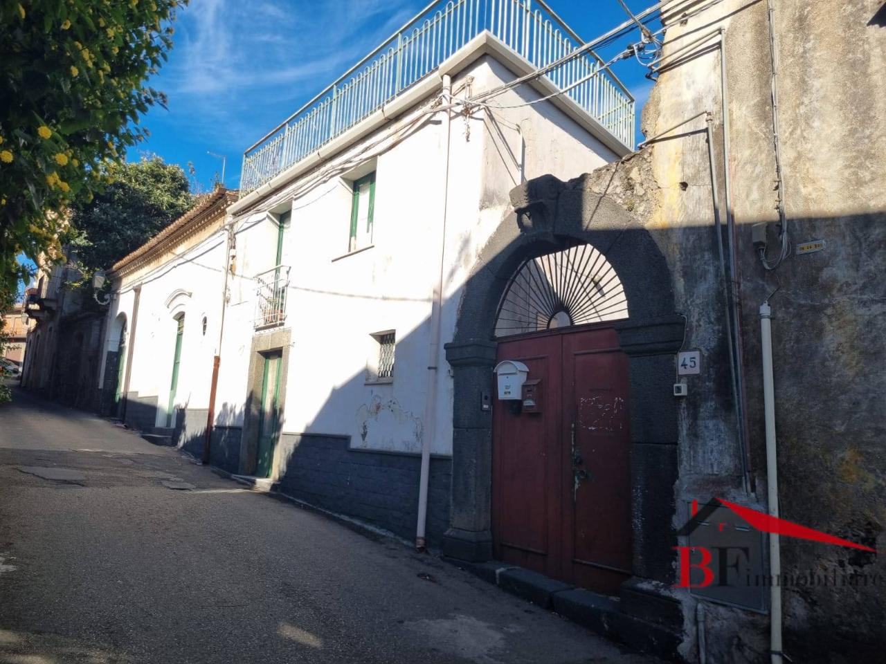 Casa indipendente in vendita a Trecastagni