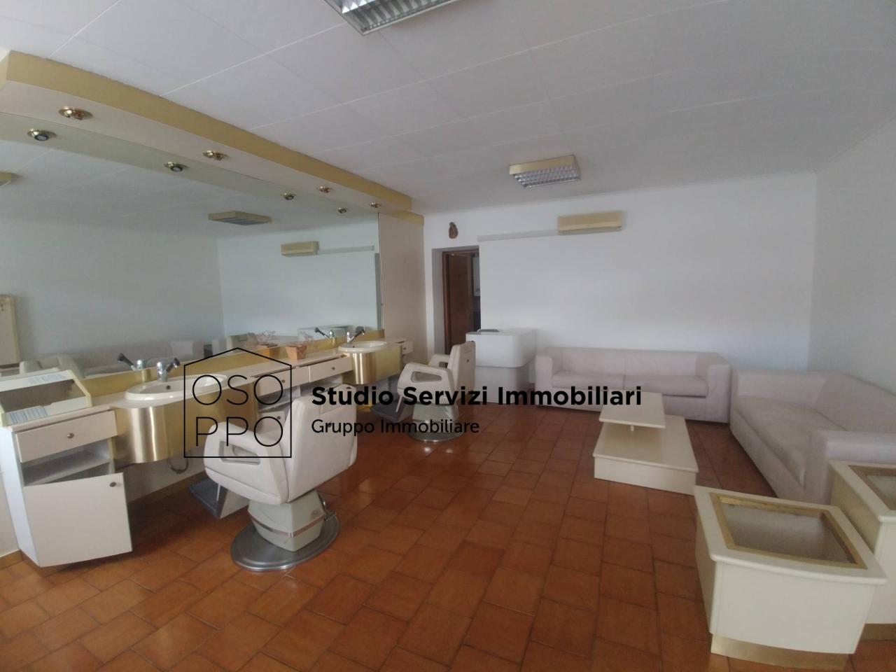Negozio in Viale Tricesimo 81, Udine - Foto 1
