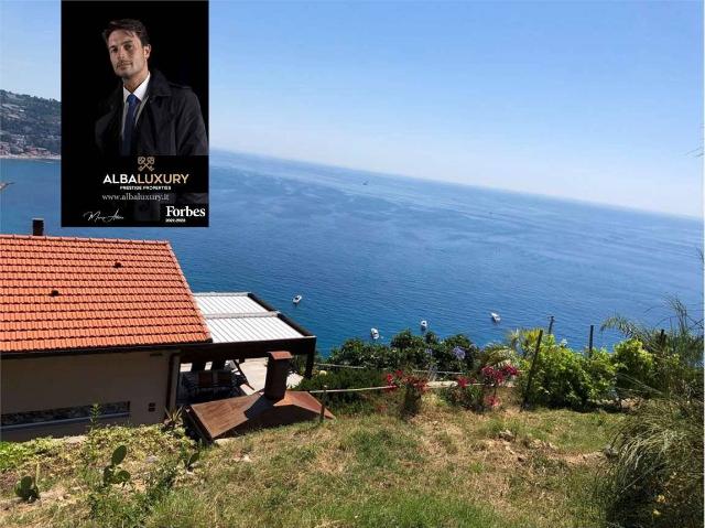 Villa in Strada Cian d'Innamura, 100, Bordighera - Foto 1