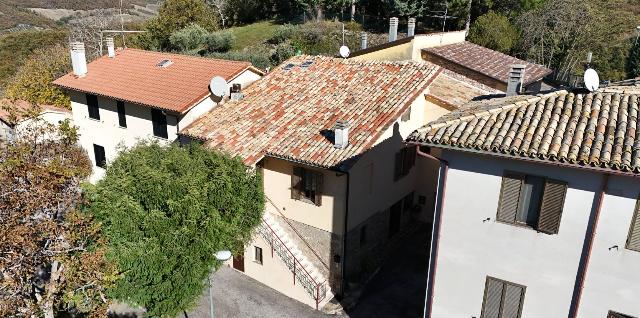 Einfamilienhaus in Frazione Armenzano 79, Assisi - Foto 1