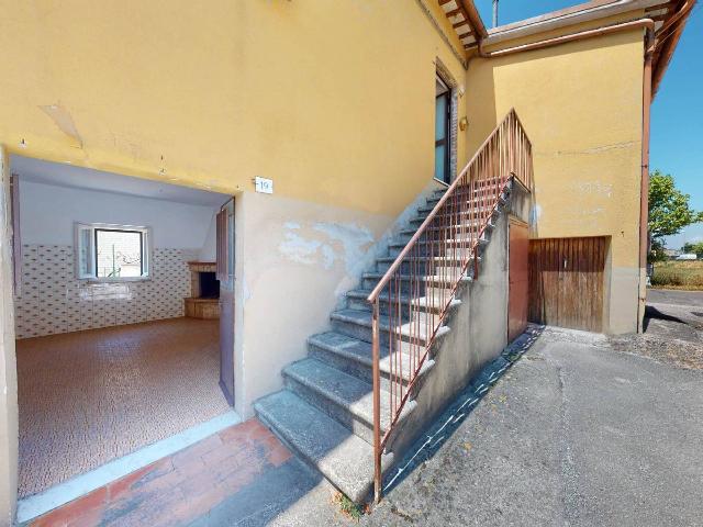 Casa indipendente in Via Galileo Ferraris 19, Foligno - Foto 1